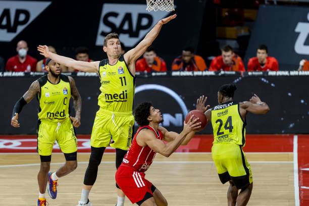 曼城一次由 曼城一次由